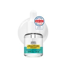 Eine 15-ml-Flasche Kiehl's Truly-Targeted Blemish-Clearing Solution vor weißem Hintergrund.