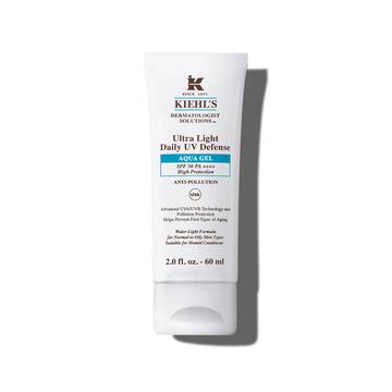 Eine 30-ml-Tube Kiehl's Ultra Light Daily UV Defense Aqua Gel vor weißem Hintergrund.