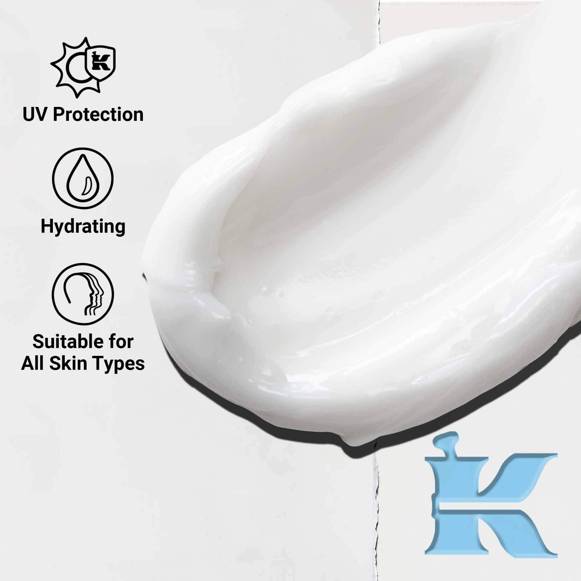 Nahaufnahme der Textur von Ultra Facial Cream SPF 30, die eine leichte, cremige Formel zeigt. Der Text hebt den UV-Schutz und die feuchtigkeitsspendenden Vorteile hervor.
