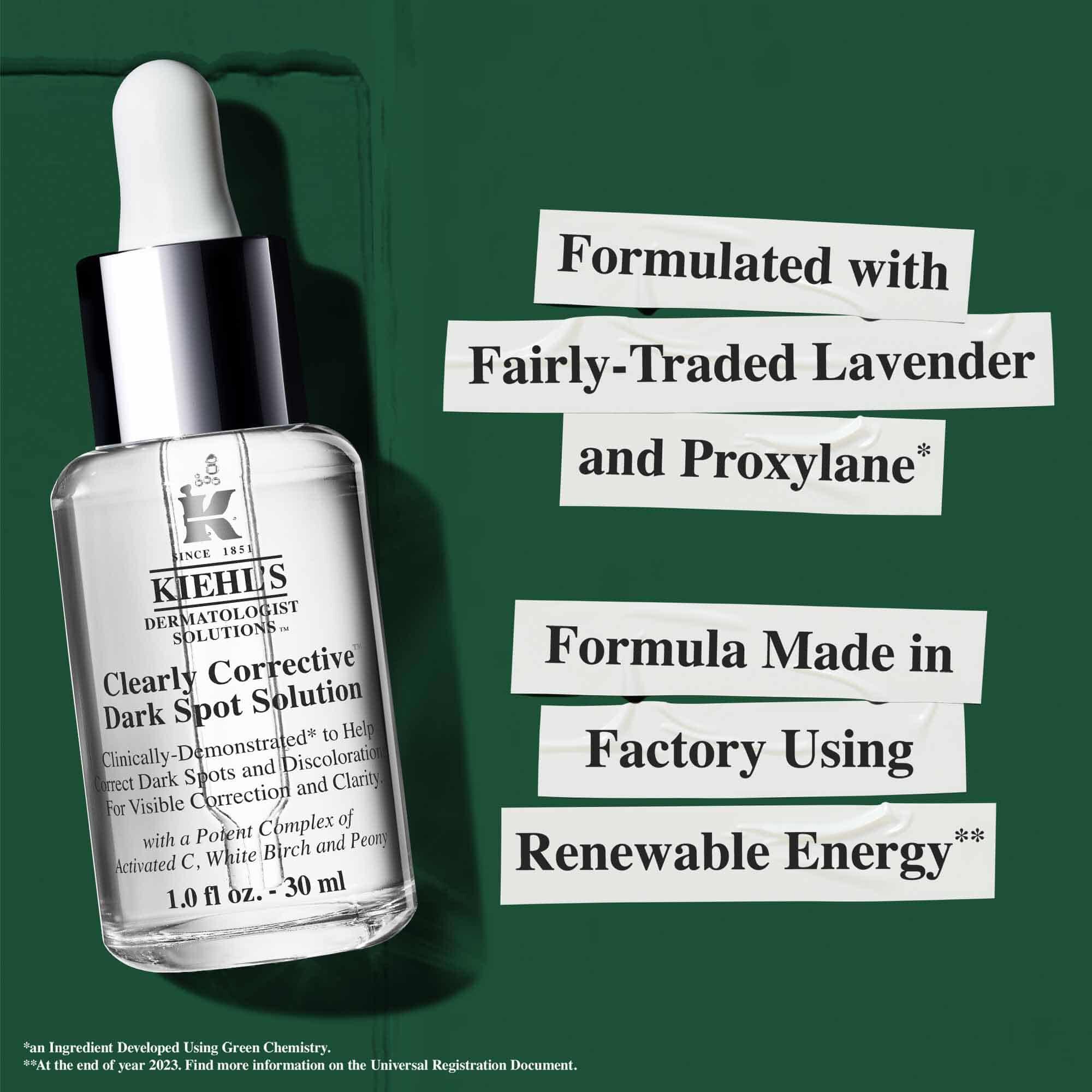 Flasche Clearly Corrective Dark Spot Solution mit Nachhaltigkeitsaussagen zu erneuerbarer Energie und recyceltem Glas.