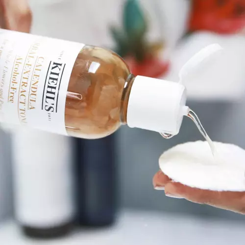 Toner gegen Pickel nach Absetzen der Pille