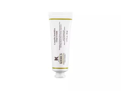 Eine Tube mit Kiehl's Centella Sensitive Cremen. Sie bietet beruhigende Pflege fur empfindliche Haut.