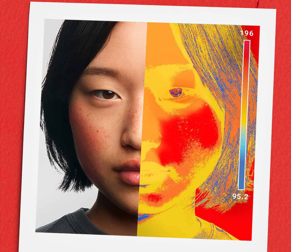 Nahaufnahme tum einer Frau im Split-Screen: Links das naturliche Gesicht, rechts eine Warmebild-Darstellung der Haut, die Temperatur- oder Empfindlichkeitsbereiche zeigt.